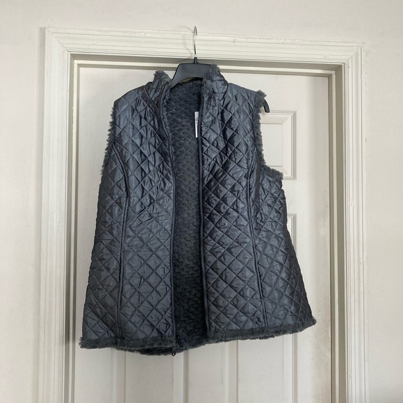 Denim & Co Large Reversible Fur Vest - Picture 2 of 6